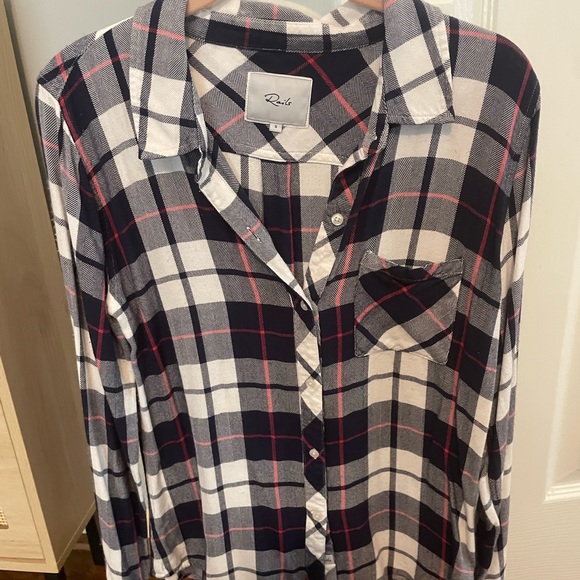 Rails Tops - Size small rails button up great condition